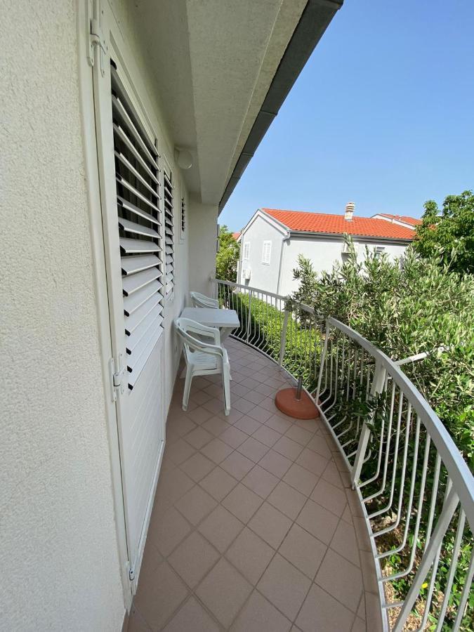 Apartmani Mare Башка-Вода Экстерьер фото