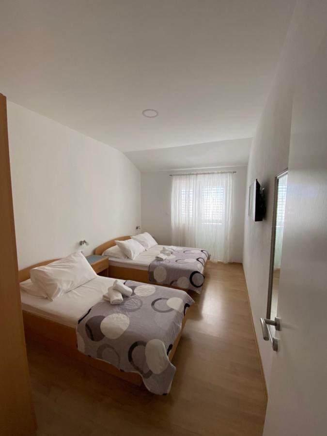 Apartmani Mare Башка-Вода Экстерьер фото